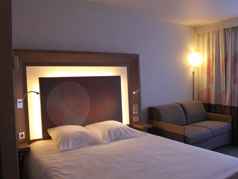 Novotel Amboise Exterior foto